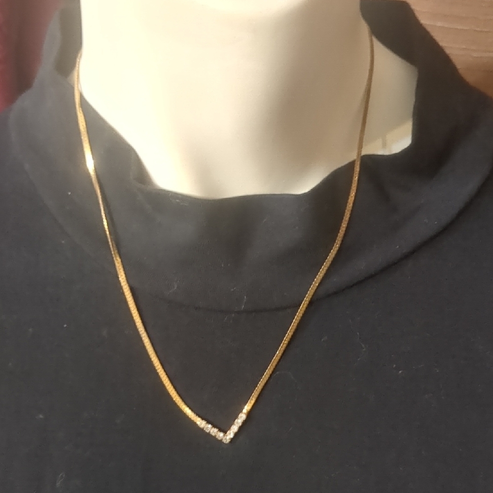 Source Unknown Gold Tone V-Shape Necklace with Crystal Accent